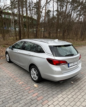 Opel Astra cena 44800 przebieg: 147300, rok produkcji 2018 z Góra małe 326